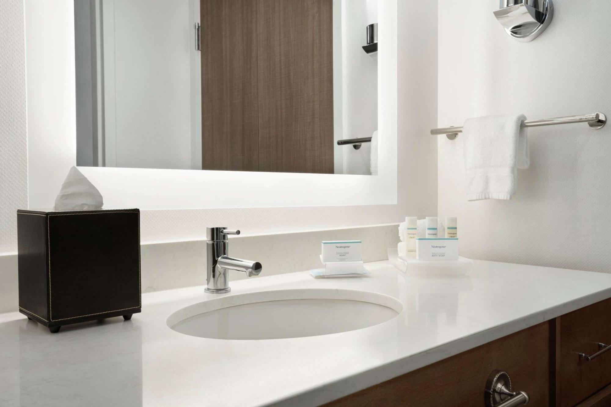 Homewood Suites By Hilton Florence Eksteriør billede